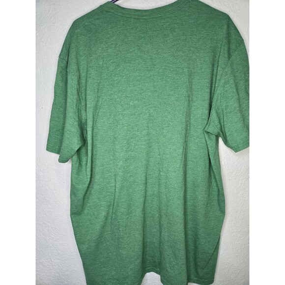 Buc-ee's Shirt Mens Extra Large Green Good As Gold St Patricks Day Graphic Tee - Picture 3 of 7